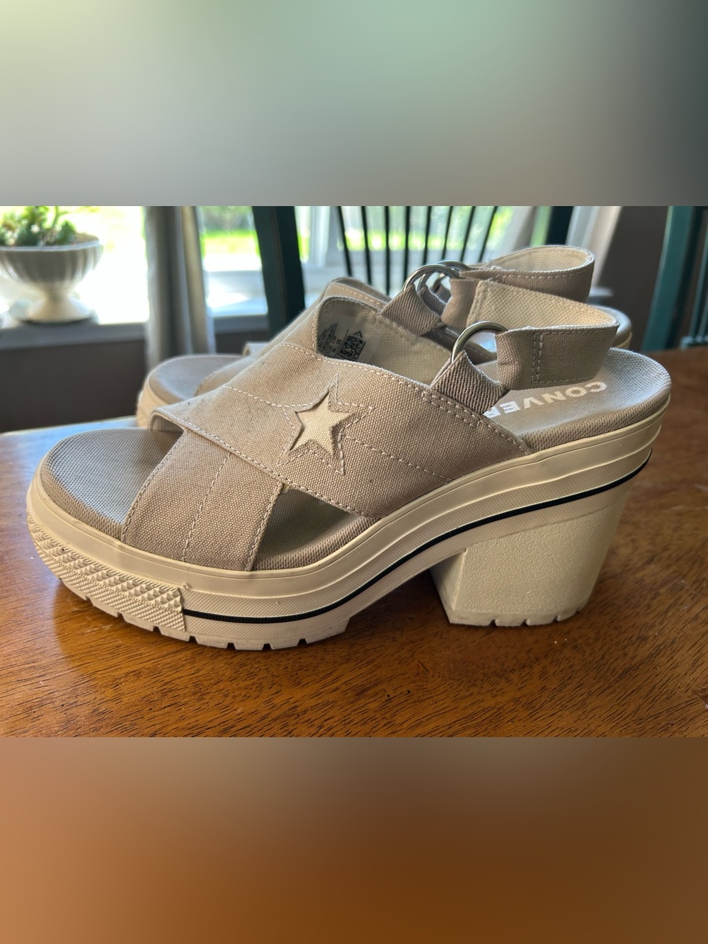 Converse Boardwalk Strut Chunky Platform Sandals Sz 8